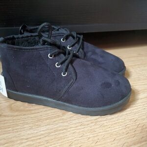 Footwear Youth Black Lace Up Boot Size 13/1 Unisex